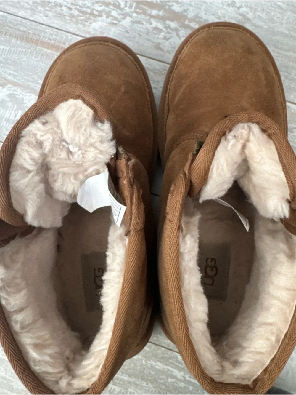 UGG Neumel Zip Platform Boot Women’s Size 6 Chestnut